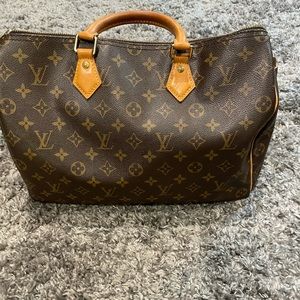 Louis Vuitton Speedy 35